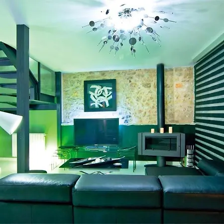 4 Bedrooms House With Spa And Furnished Terrace At Pradena Dom wakacyjny Prádena